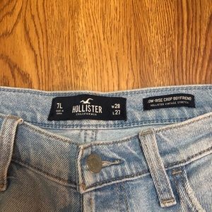 Hollister low rise crop boyfriend jeans